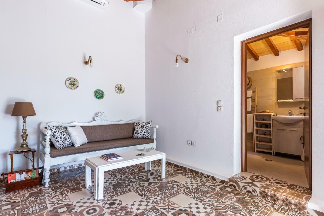 Pyrgos Country House Skopelos stad Exteriör bild